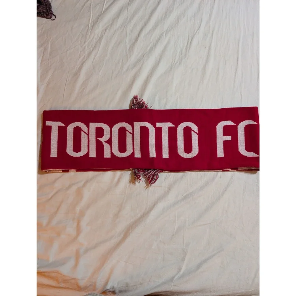 Adidas Toronto FC Soccer Scarf Reversible Red White Knit MLS Fan Scarf